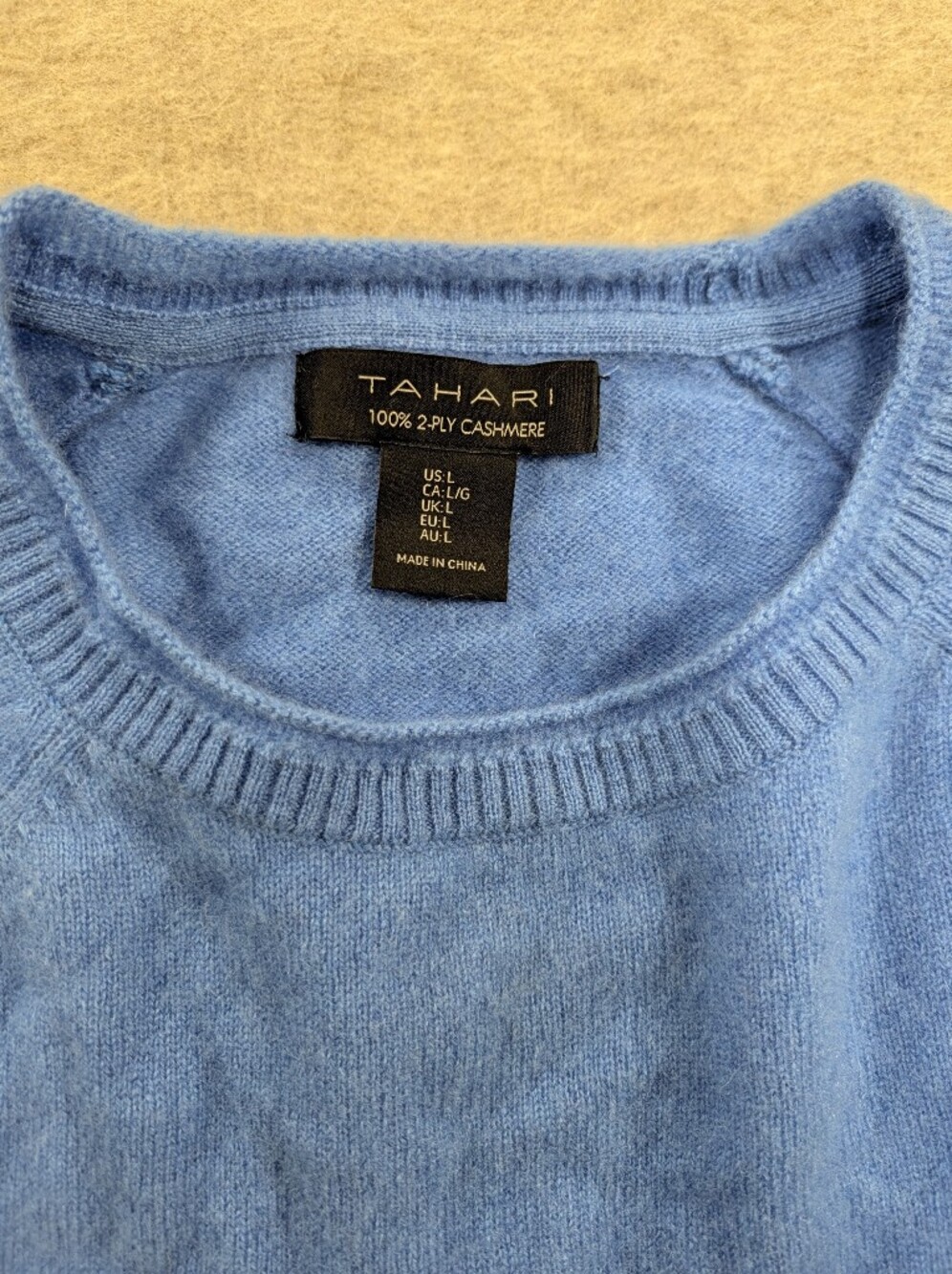 Tahari 2 Ply Cashmere Bright Blue Short Sleeve Sweater Size Large - Picture 3 of 7